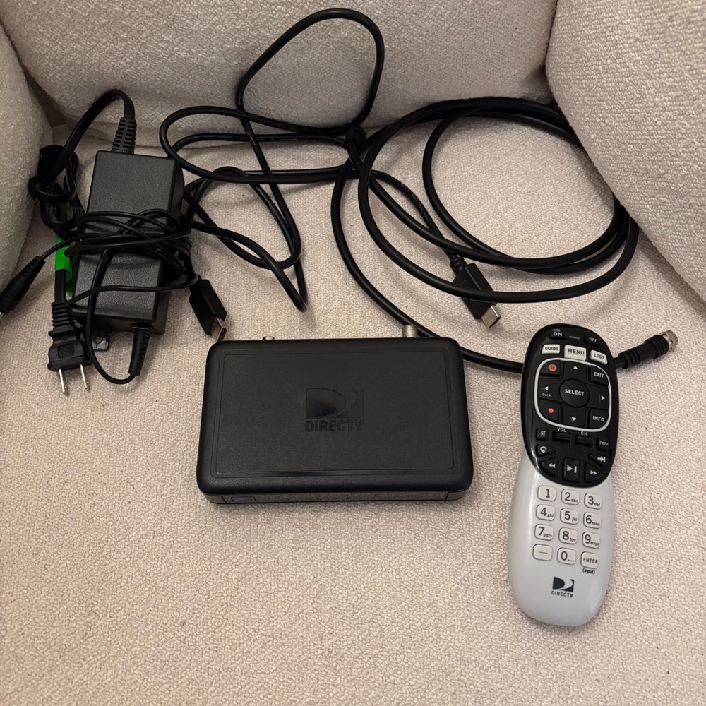 DIRECTV Genie Mini with Remote